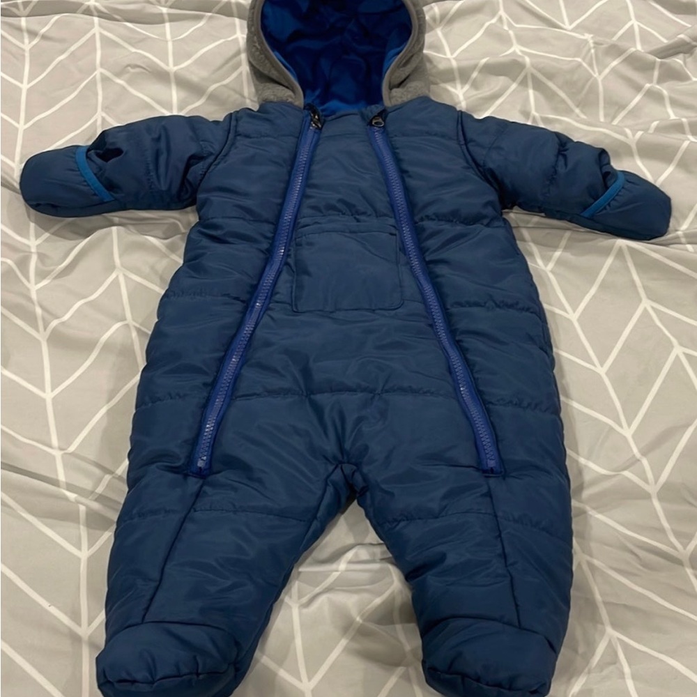 Ben Sherman infant snow suit size 3-6 months color blue.